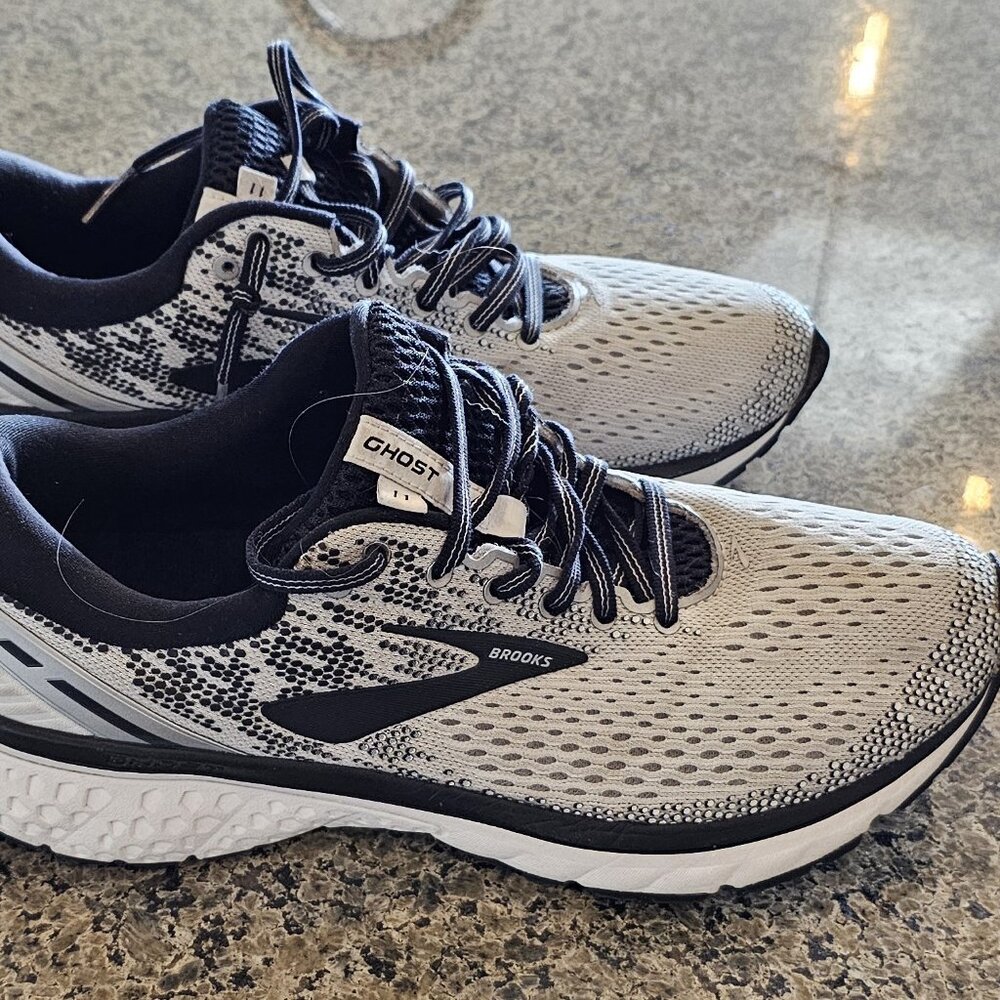 Men's Brooks Ghost 11 Running/Road/Walking/Fitness Shoes